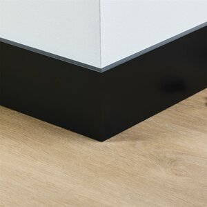 Gelakte plint 120x12 - Amsterdam zwart RAL 9005 - afbeelding 2